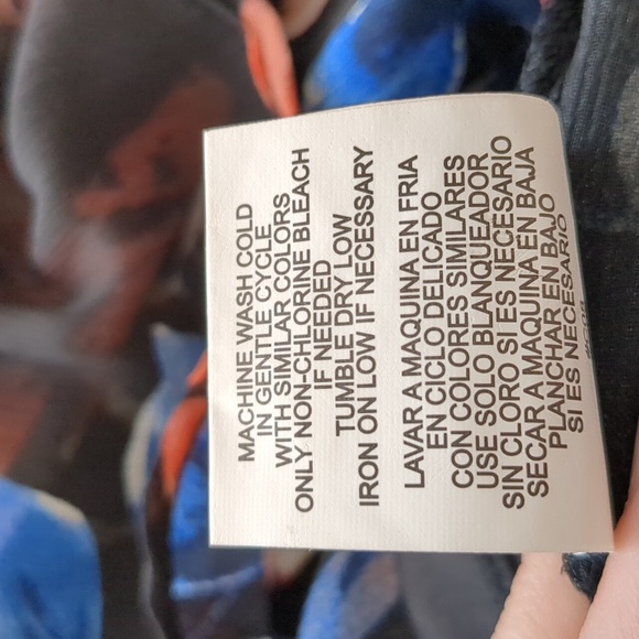 Large Lily White Floral Top Strappy Shirt Black Blue Flowers - Picture 16 of 16